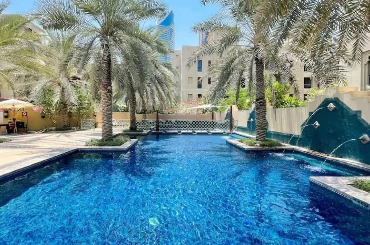 Aws Holiday Homes - Charming Stay In Downtown Dubai Apartment